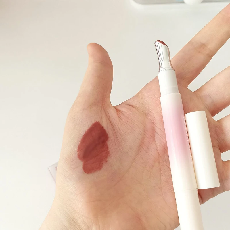 تصویر محصول نمونه تستی رژ لب مایع اولیبولا مدل plumper شماره 05 