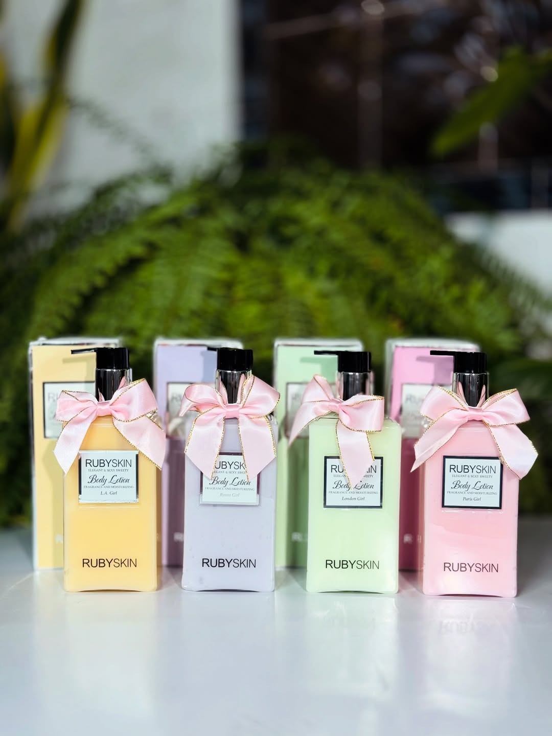 تصویر لوسیون بدن پاپیونی روبی‌اسکین 